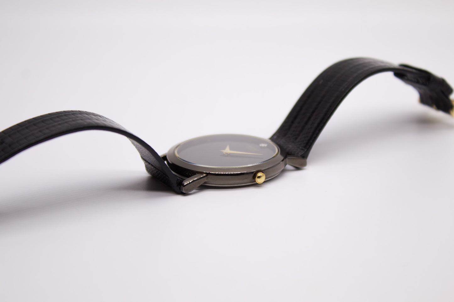[New Old Stock] 1997 Seiko Quartz Inky Black Dial Men's Wrist-Watch Full-Set