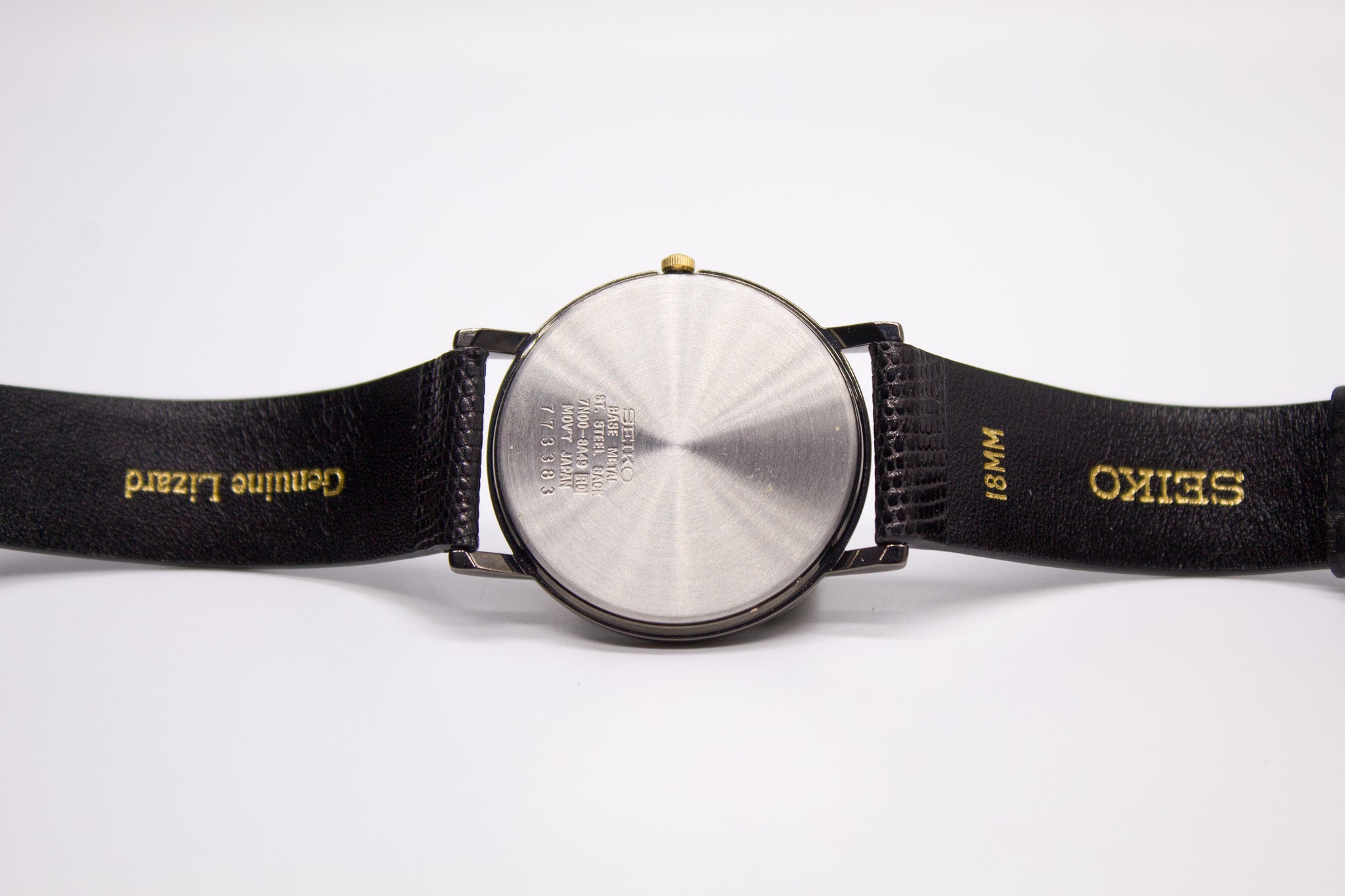 New Old Stock] 1997 Seiko Quartz Inky Black Dial Men's Wrist-Watch