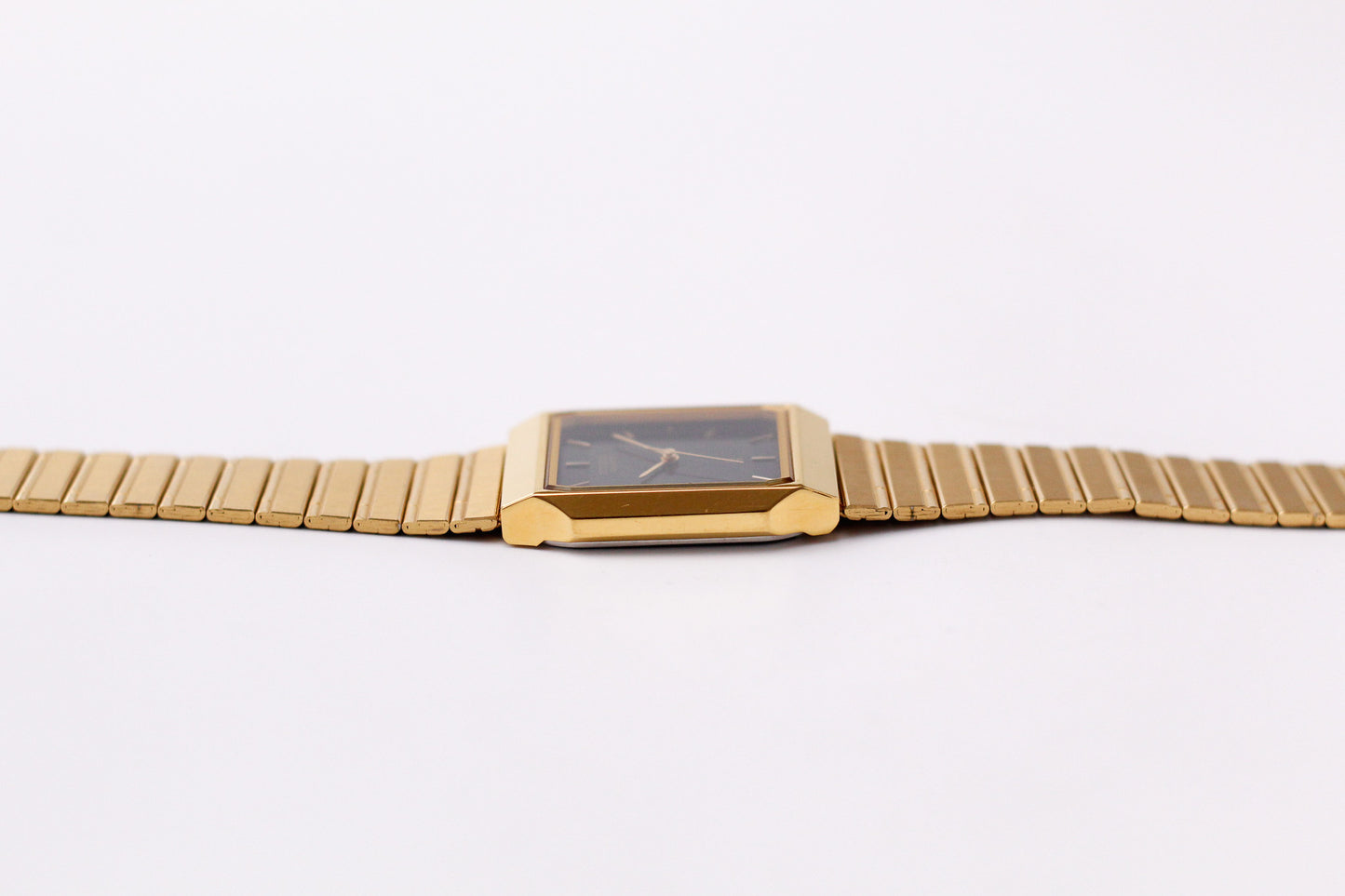 1989 Citizen Quartz I Black Dial Golden Tank Men's Wrist-Watch