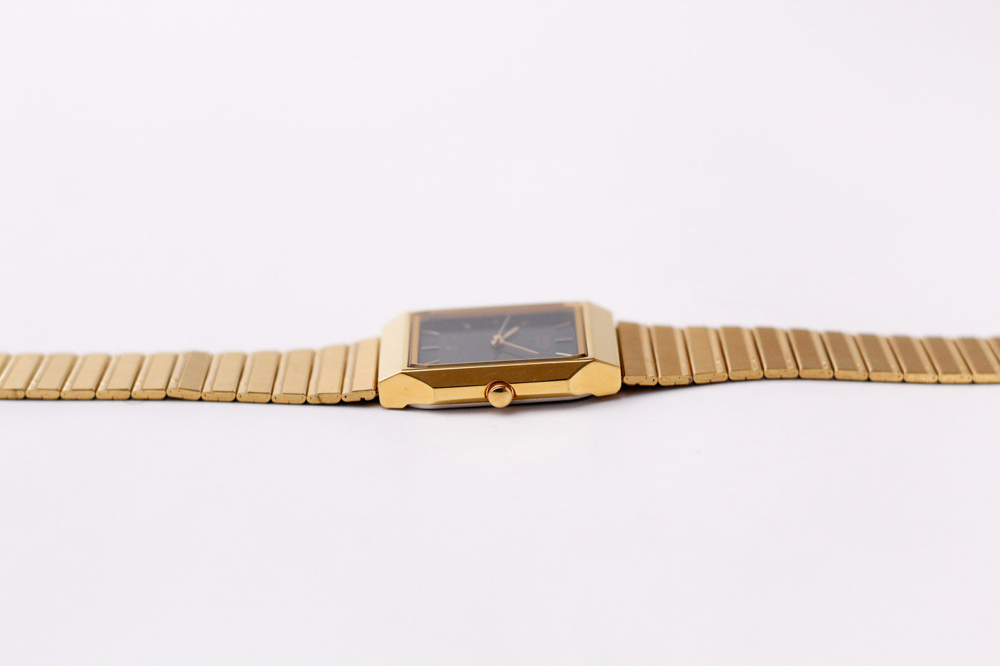 1989 Citizen Quartz I Black Dial Golden Tank Men's Wrist-Watch
