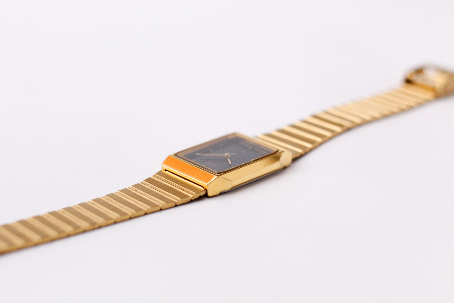 1989 Citizen Quartz I Black Dial Golden Tank Men's Wrist-Watch