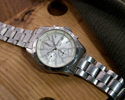 1990s Seiko 100 Meter Water-Resistant Chronograph Men's Wrist-Watch